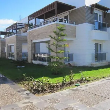 The Valley 2 Bed Spacious Facing Pool Side
