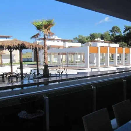 The Valley 2 Bed Spacious Facing Pool Apartment