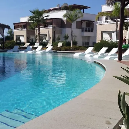 아파트 The Valley 2 Bed Spacious Facing Pool