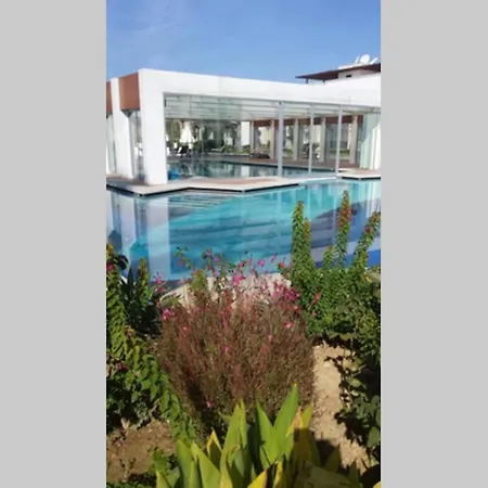 The Valley 2 Bed Spacious Facing Pool * 시데